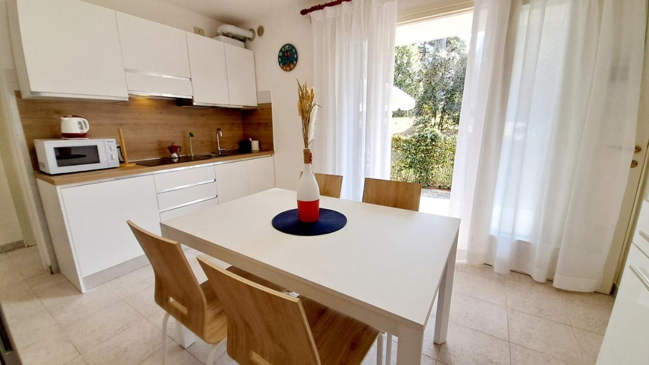 Villa Barbara Fra I Pini Lignano Sabbiadoro Exterior foto