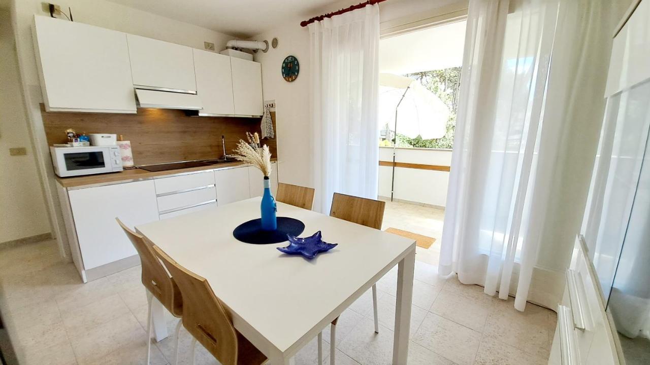 Villa Barbara Fra I Pini Lignano Sabbiadoro Exterior foto
